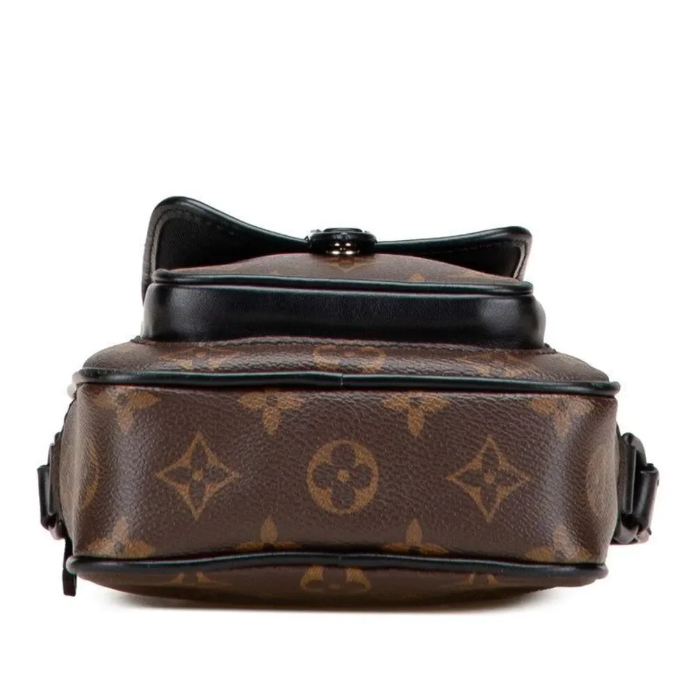 Louis Vuitton Christopher Wearable Wallet